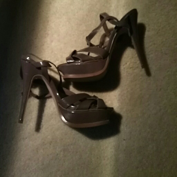 Shoes - Picture 5 of 6